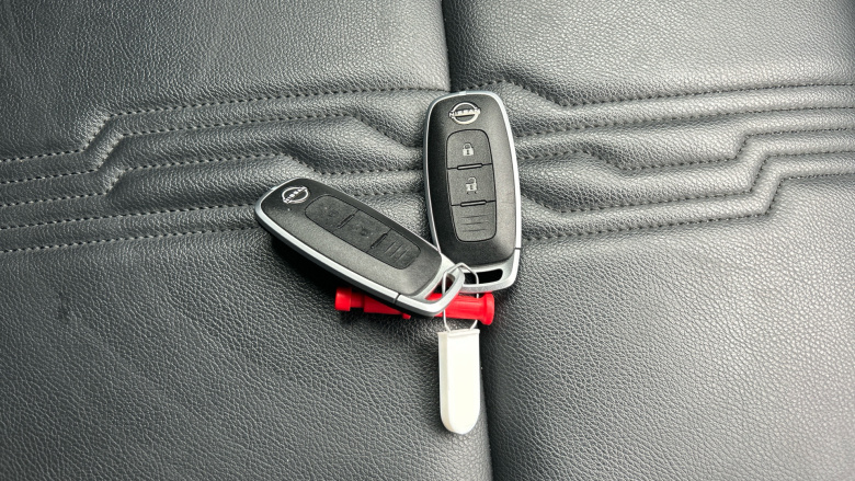 Nissan Juke 1.0 DiG-T 114 Tekna 5dr DCT Petrol Hatchback